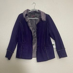 Peck and peck polyester fur imitation coat.